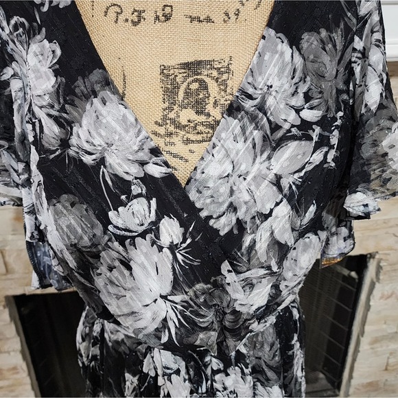 NW Night Way black white floral asymmetrical hem maxi dress plus size‎ 18W new - Picture 2 of 9